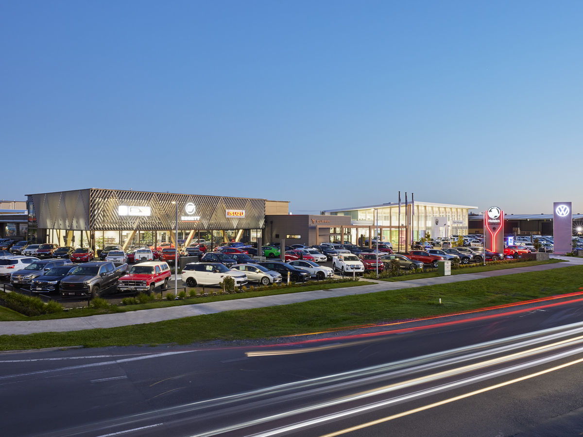 ISUZU - Cupra Building